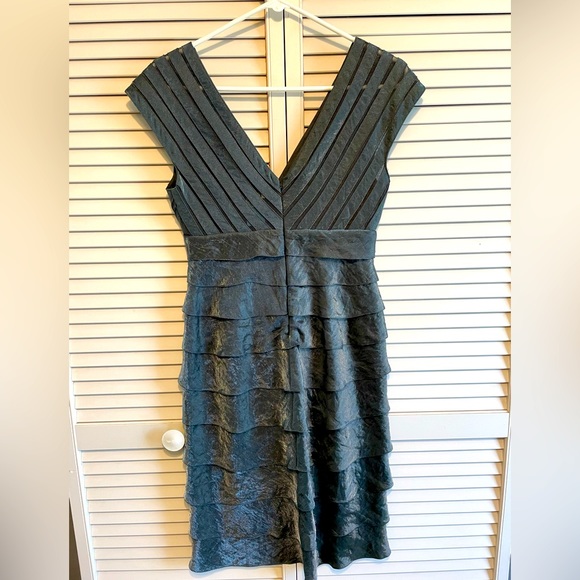 Cache dress - Picture 3 of 9